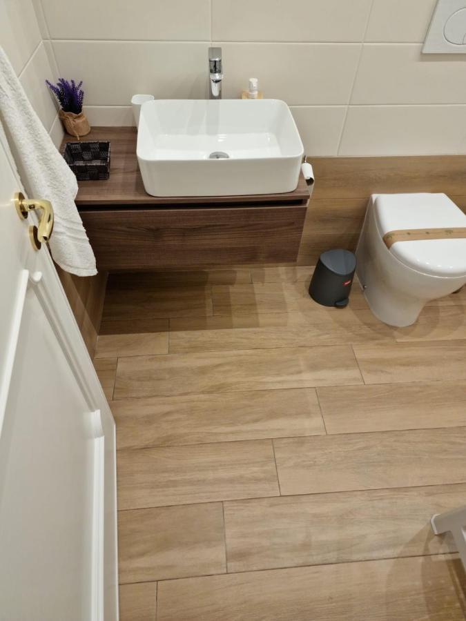 B&B Tre Sorelle Surbo Bagian luar foto
